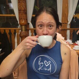 Meet your Posher, Rebekah